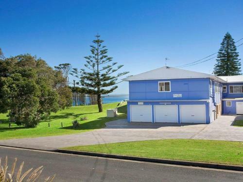 Ocean Blue Apartment Five - Ground Floor Apartment