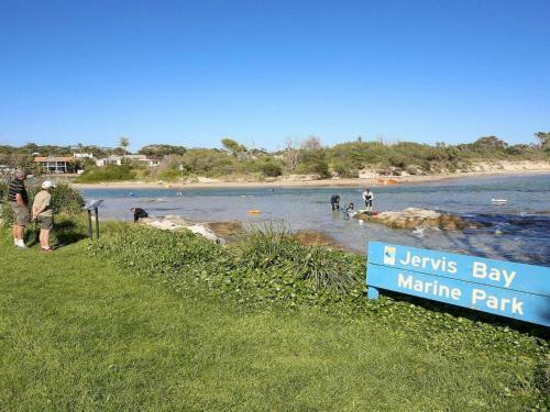 Ocean Blue Apartment Five - Ground Floor Apartment