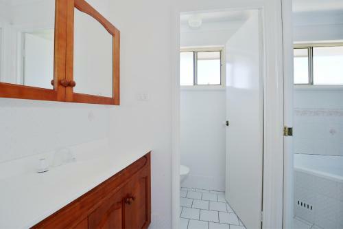 The Crescent - Pet Friendly - 1 Min To Beach