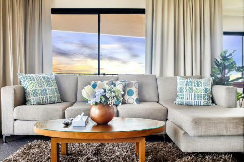Zen At The Esplanade - Spectacular Sunset Retreat