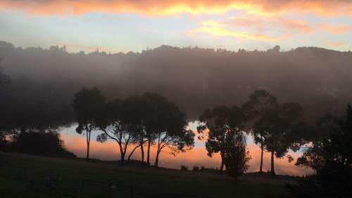 Balconies Lakeside - Studio Apartment 3