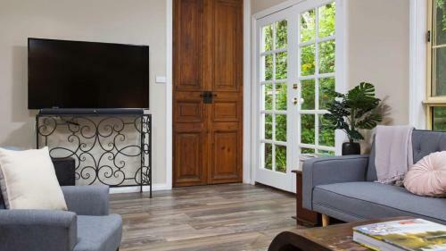 Frazer Place - Thoughtful Country Lodge