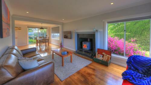 Castaway Cottage
