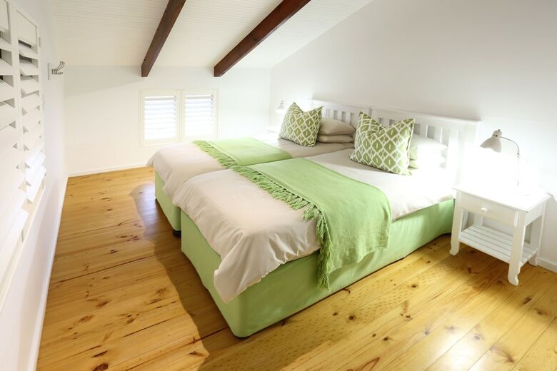 Hostal Brenton On Sea Cottages