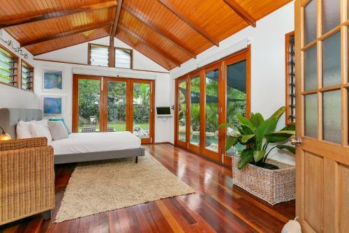 Bed & Breakfast Lazenby Lodge