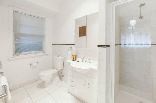 Ayr House - Echuca Holiday Homes