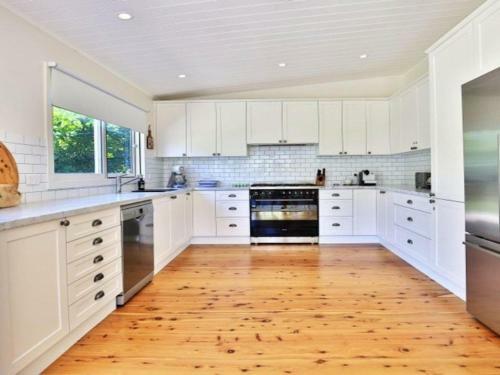 Poppy Cottage-delightful Pet Friendly Weatherboard