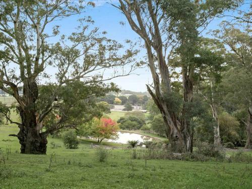 Redcourt - Est 1904: Southern Highlands Elegance