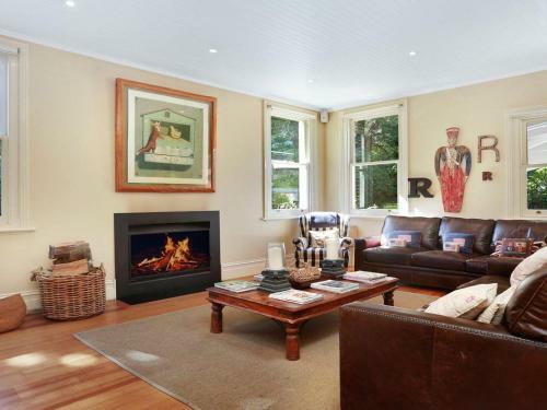 Redcourt - Est 1904: Southern Highlands Elegance
