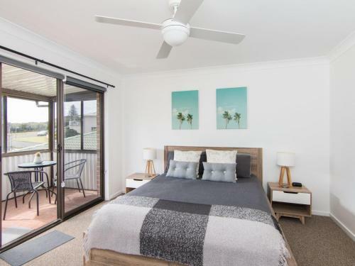 50 Lakeview