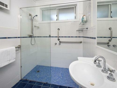 Amethyst Gerringong 4pm Check Out Sundays