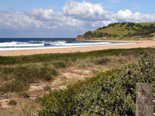 Baileys Gerringong 4pm Check Out Sundays