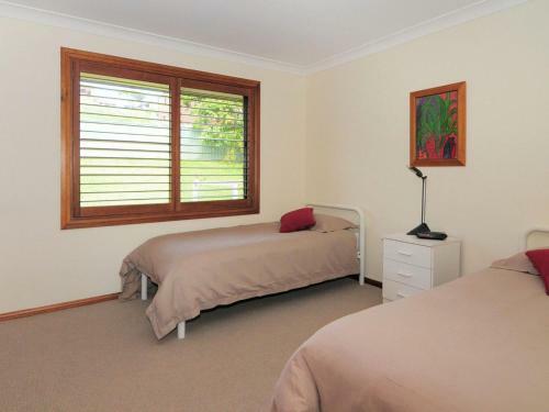 Baileys Gerringong 4pm Check Out Sundays