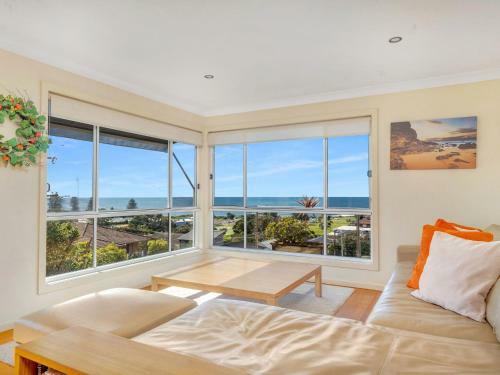 Rendezvous Gerringong 4pm Check Out Sundays