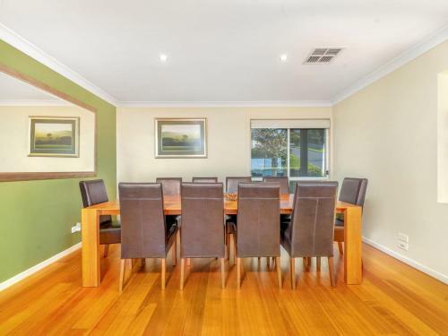 Rendezvous Gerringong 4pm Check Out Sundays