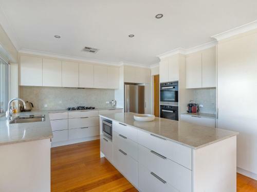 Rendezvous Gerringong 4pm Check Out Sundays