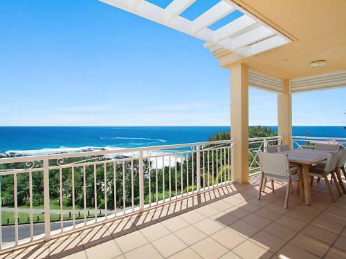 Orion Unit 7 - Luxury Apartment Overlooking Snapper Rocks