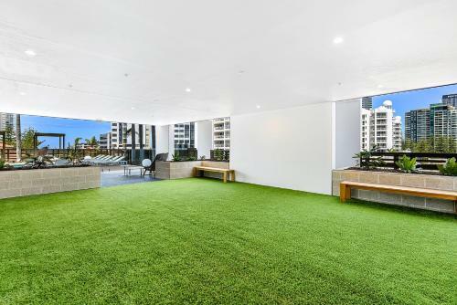 Qube Broadbeach Ocean View Apartments