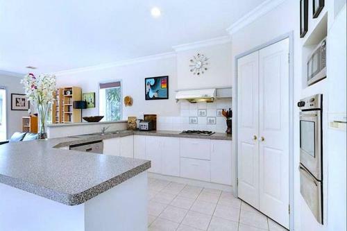 Elegant Glen House 4b5b Parkfront
