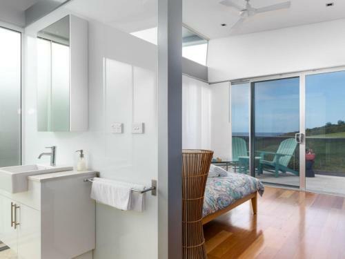 Tasman Drive Gerringong 4pm Check Out Sundays