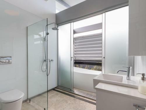 Tasman Drive Gerringong 4pm Check Out Sundays