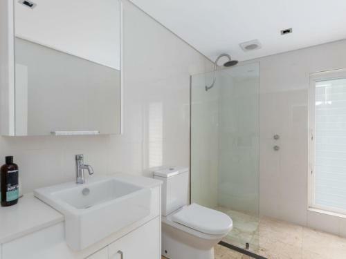 Tasman Drive Gerringong 4pm Check Out Sundays