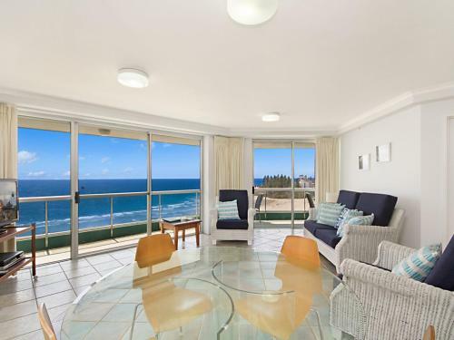 Ocean Plaza Unit 1469 - Right On Coolangatta Beachfront