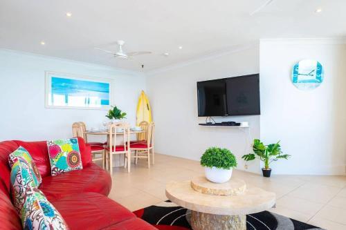 3 Bedroom Apartment - Panoramic Ocean Views