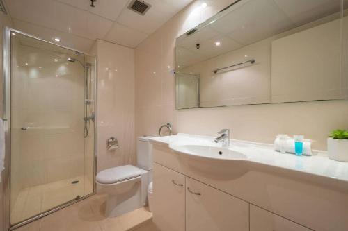 3 Bedroom Apartment - Panoramic Ocean Views