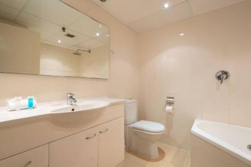 3 Bedroom Apartment - Panoramic Ocean Views