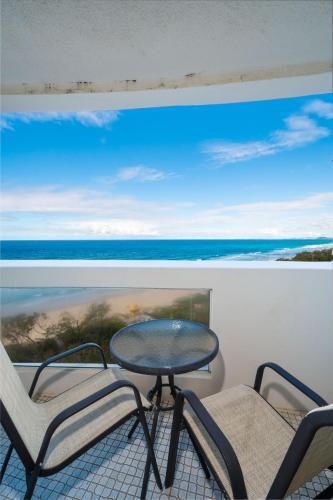 3 Bedroom Apartment - Panoramic Ocean Views