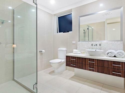4.5 Million Dollar Dream Mansion In Surfers Paradise