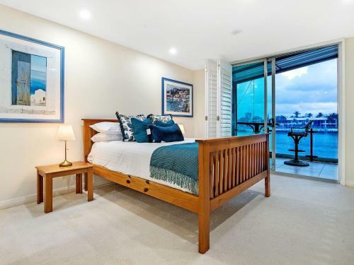 4.5 Million Dollar Dream Mansion In Surfers Paradise