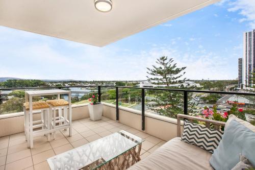 Apartamento Chic Water-view Unit With Spa Bath 500m From Beach