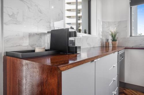 Apartamento Relaxed 2-bed Unit With Balcony, Pool And Mini-golf