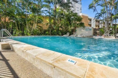 Apartamento Relaxed 2-bed Unit With Balcony, Pool And Mini-golf