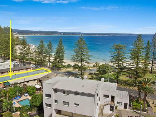 Apartamento Pacific View Unit 4 - Comfortable Budget Style, Beachfront Rainbow Bay Coolangatta