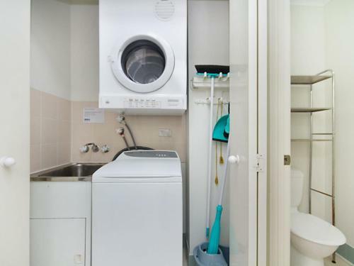 Boardwalk Pacific Unit 8 - On The Beachfront In Bilinga