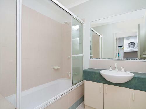 Boardwalk Pacific Unit 8 - On The Beachfront In Bilinga