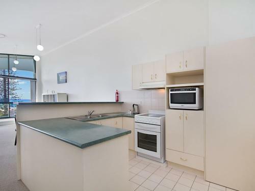 Boardwalk Pacific Unit 8 - On The Beachfront In Bilinga