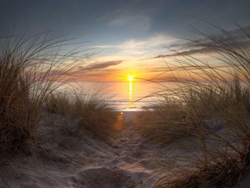 White Caps Unit 3 - 400 Metres To Kirra Beach