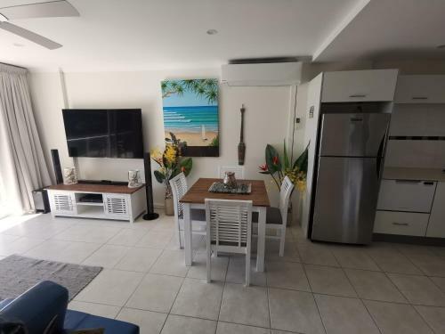 Aparthotel One The Esplanade Apartments On Surfers Paradise
