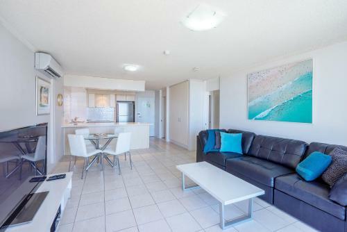 Aparthotel One The Esplanade Apartments On Surfers Paradise