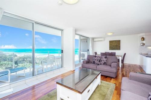 Aparthotel One The Esplanade Apartments On Surfers Paradise