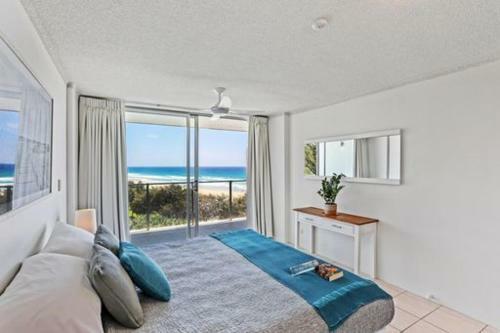 Aparthotel One The Esplanade Apartments On Surfers Paradise