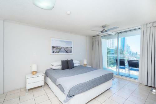 Aparthotel One The Esplanade Apartments On Surfers Paradise