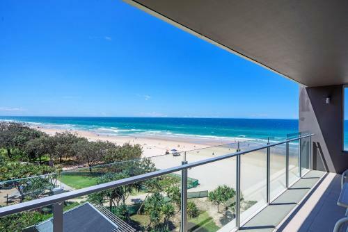 Aparthotel One The Esplanade Apartments On Surfers Paradise