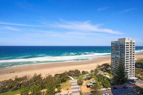 Aparthotel One The Esplanade Apartments On Surfers Paradise