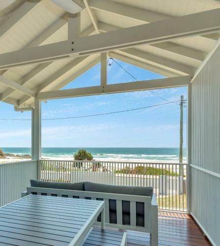 Rigi On Currumbin Beach