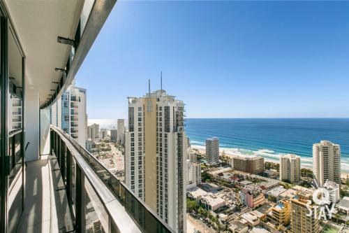 Apartamento Circle On Cavill ? 1 Bedroom + Study Ocean - 7 Night Special!